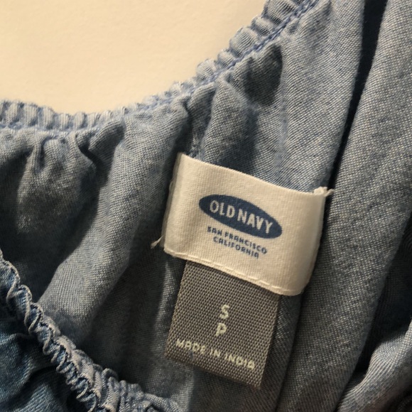 Old Navy chambray one shoulder top - Picture 2 of 5